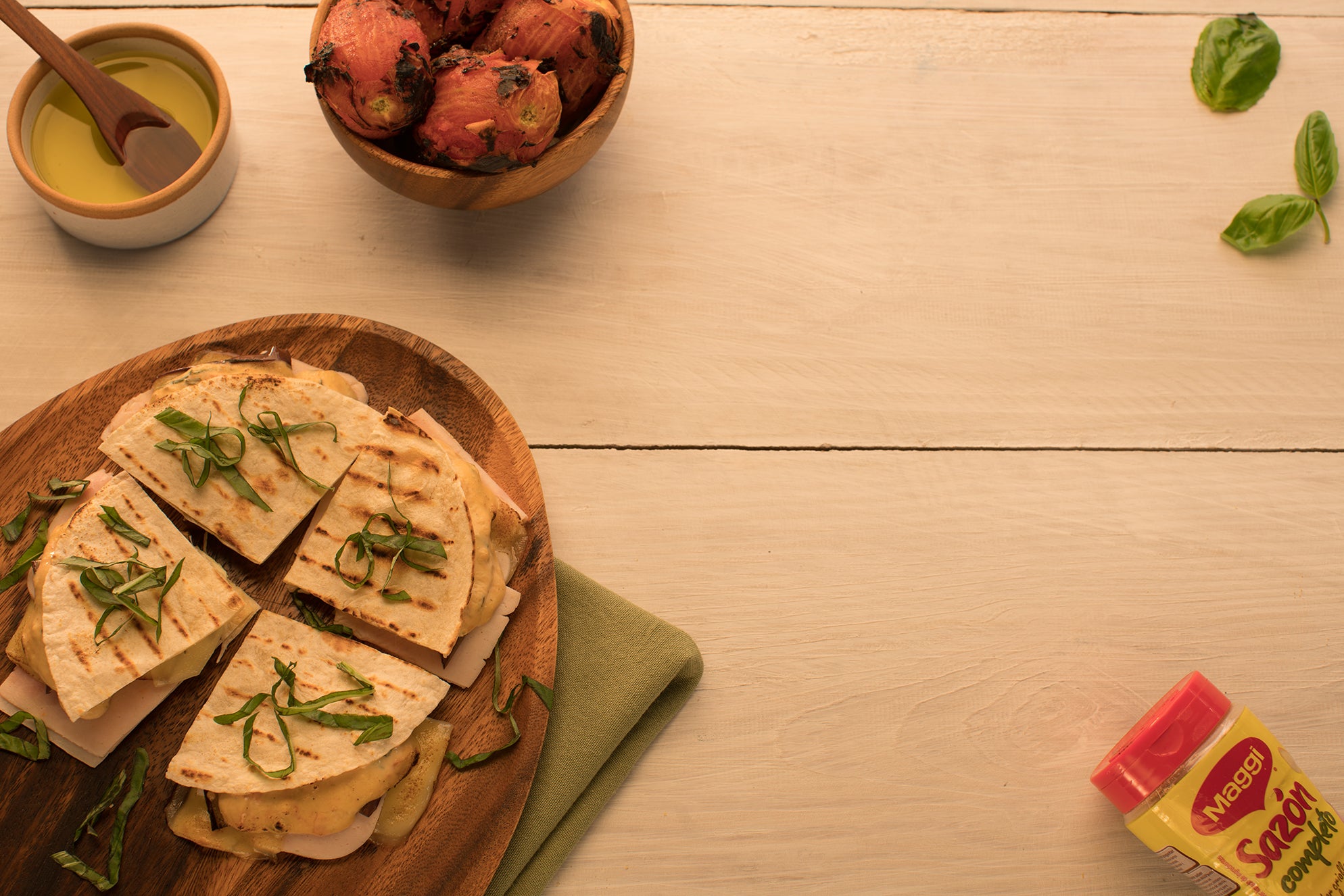 Quesadilla de Berenjena con Crema de Tomates