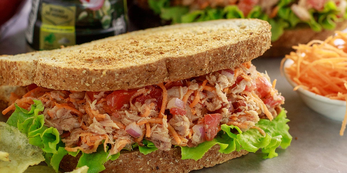 Sandwich de Tuna y vegetales