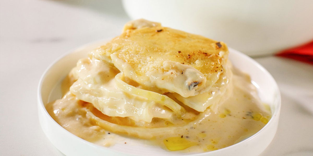 PAPAS Y CEBOLLAS HORNEADAS AL QUESO