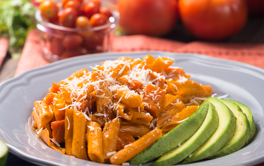 Pasta con Chuleta y Zanahoria