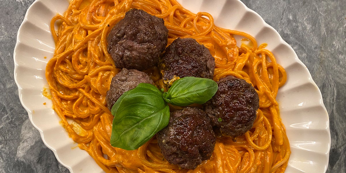 Spaghetti con albóndigas Spaghetti con albóndigas