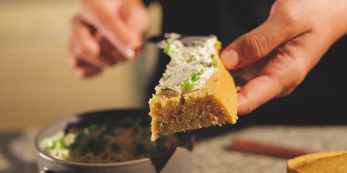 PAN DE HIERBAS Y QUESO PARMESANO