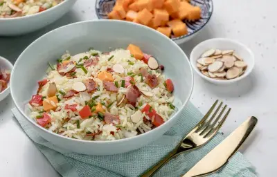 ARROZ CON QUESO Y TOCINETA ARROZ CON QUESO Y TOCINETA
