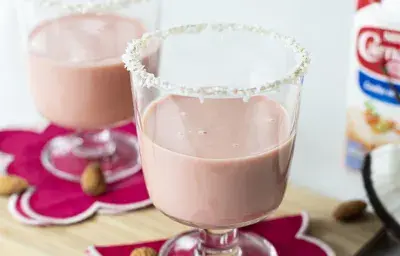 Bebida De Coco Y Amaretto Bebida De Coco Y Amaretto