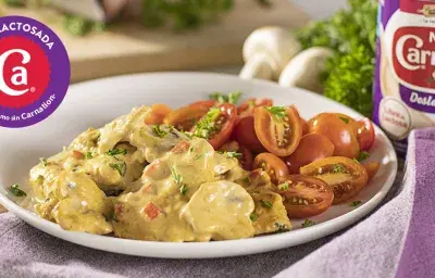 Pollo en Salsa Cremosa con Hongos Pollo en Salsa Cremosa con Hongos