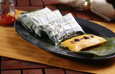 Pasteles en Hoja de Yuca Rellenos de Carne