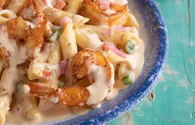 Ensalada de pasta con camarones Ensalada de pasta con camarones