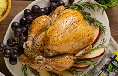 Pollo Relleno de Manzana y Tocineta Pollo Relleno de Manzana y Tocineta
