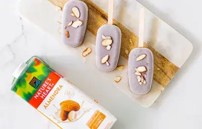 HELADO DAIRY FREE DE CHOCOLATE Y ALMENDRAS HELADO DAIRY FREE DE CHOCOLATE Y ALMENDRAS