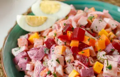Ensalada Clásica Navideña Ensalada Clásica Navideña