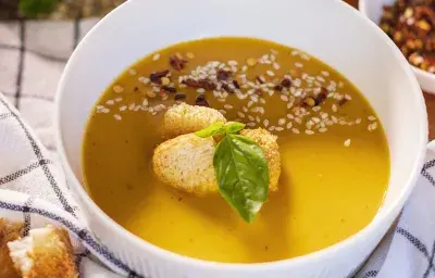 Crema de zanahorias y papas Crema de zanahorias y papas