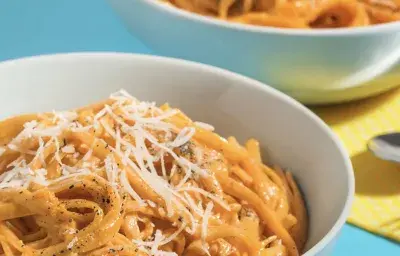 PASTA CON SALSA AURORA PASTA CON SALSA AURORA