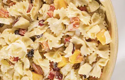 Ensalada de Pasta con Jamón y Piña Ensalada de Pasta con Jamón y Piña