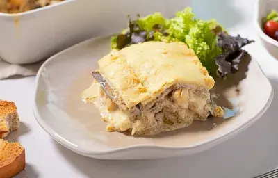 LASAGNA DE BERENJENAS Y GARBANZOS LASAGNA DE BERENJENAS Y GARBANZOS