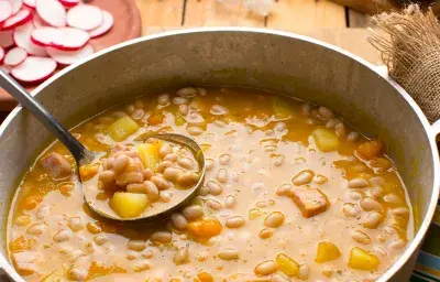 Guiso de Habichuelas Blancas Guiso de Habichuelas Blancas