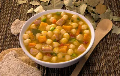 Guiso de Garbanzos Guiso de Garbanzos