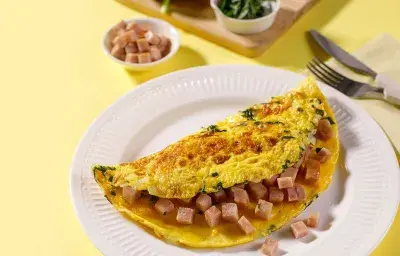 OMELETTE DE JAMÓN Y ESPINACA