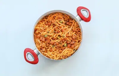 ESPAGUETIS CON SALAMI ESPAGUETIS CON SALAMI