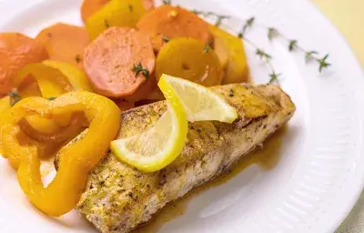 SOL DE VEGETALES Y PESCADO