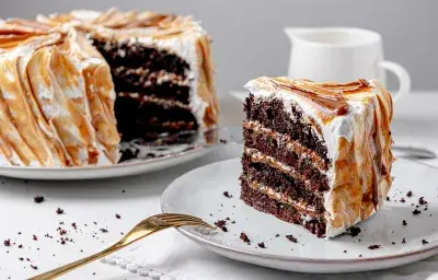 Bizcocho de Chocolate y Dulce de Leche Bizcocho de Chocolate y Dulce de Leche