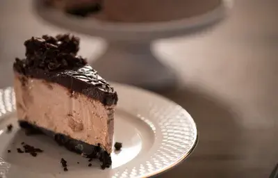CHEESECAKE CRUNCH CHEESECAKE CRUNCH
