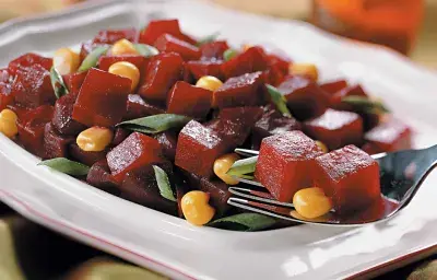 Ensalada de Remolacha y Maíz Ensalada de Remolacha y Maíz