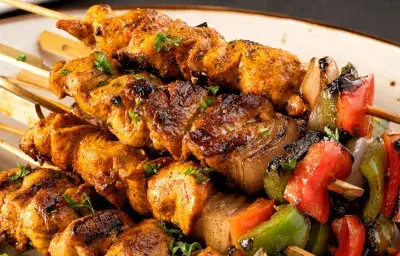 Satay de Pollo Oriental Satay de Pollo Oriental