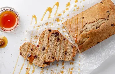 PAN DE PASAS Y SALVADO PAN DE PASAS Y SALVADO