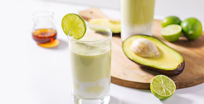 Smoothie de Aguacate con Cítricos