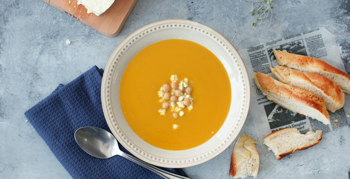 Crema de Apio y Garbanzos con Té de Verduras