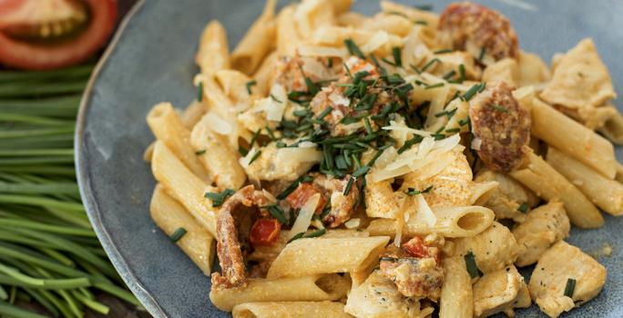 Pasta con Chorizo y Pollo