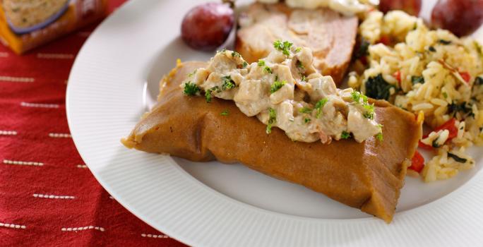 PASTELES EN HOJA CON TOPE BERENJENA A LA CREMA