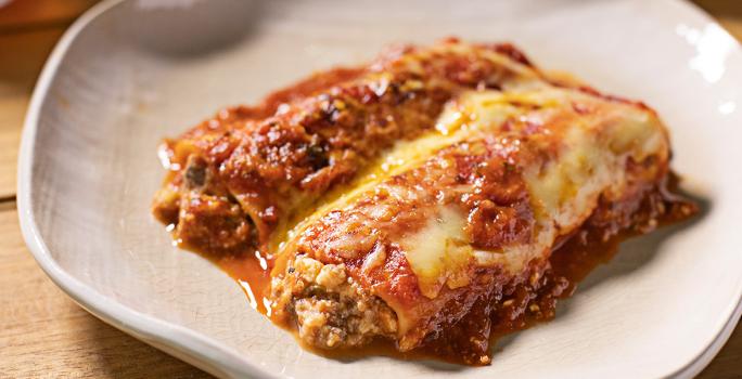 CANELONES CON SARDINA AL TOMATE