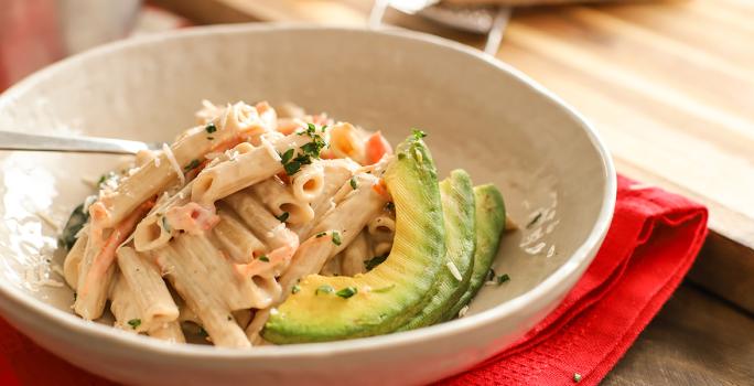 Pasta integral con nueces y hierbas, RECETAS