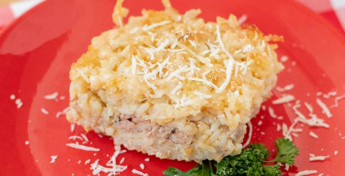 PASTEL DE ARROZ RELLENO DE TUNA