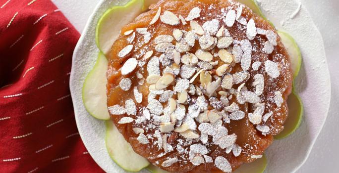 PASTEL DE PERA CON CARAMELO DE MANZANA