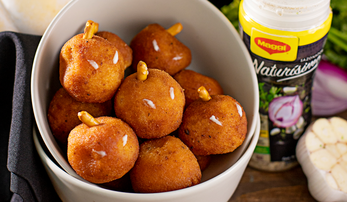 bolitas de queso con forma de calabaza