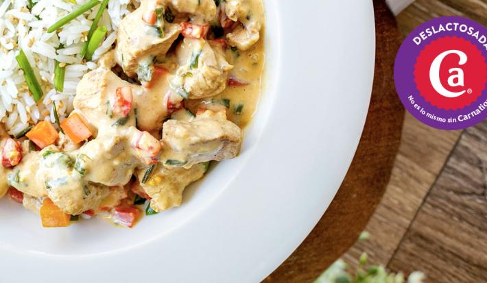 Pollo con Vegetales y Mie
