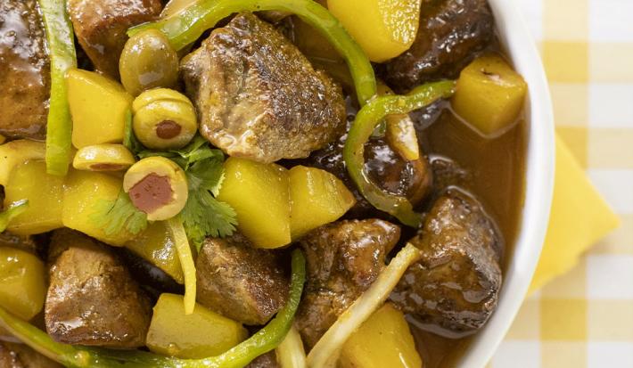 Cerdo Guisado con Tayota
