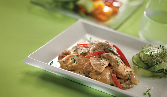 Pollo en Salsa Cremosa con Hongos