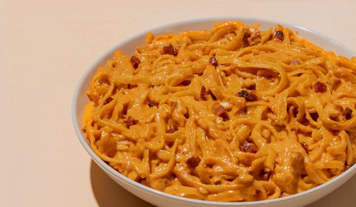 Pasta en salsa de vegetales rostizados