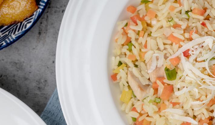 Arroz con Pollo y Vegetales