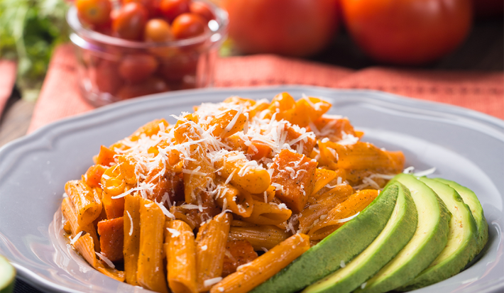 Pasta con Chuleta y Zanahoria