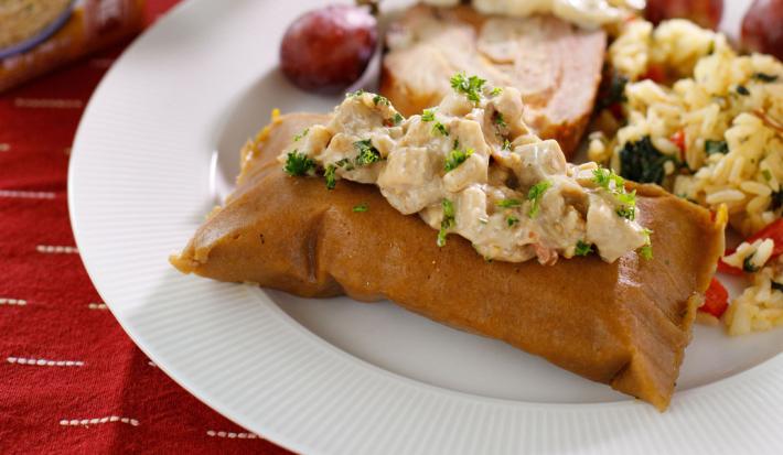 PASTELES EN HOJA CON TOPE BERENJENA A LA CREMA