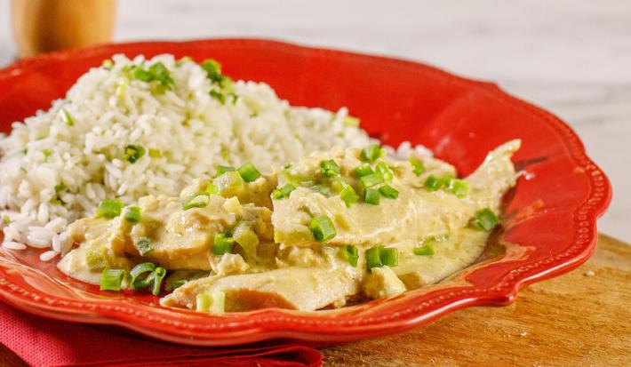 PESCADO CON ADEREZO CREMOSOS DE COCO
