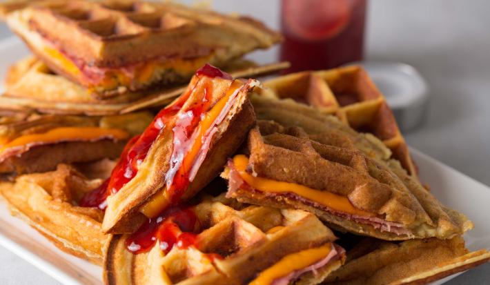WAFFLES DE QUESO Y PAPA