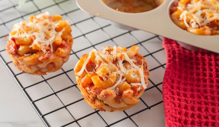 MACARRONES HORNEADOS CON CHORIZO Y QUESOS